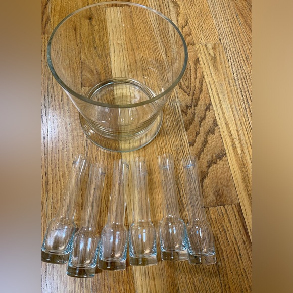 Pasabahce seven piece vodka set - Picture 6 of 11